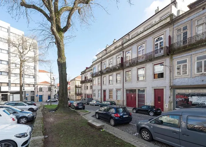 Lovelystay - The Porto Getaway W/ Free Parking